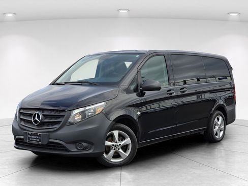 Used 2019 Mercedes-Benz Metris Passenger image 2