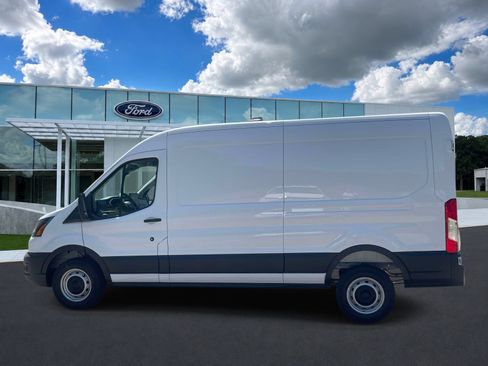 New 2026 Ford Transit 250 148 Medium Roof RWD image 5