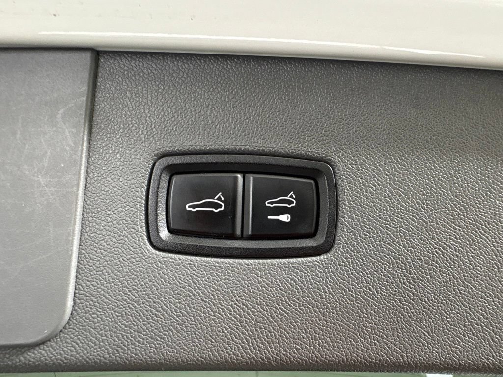 Used 2019 Porsche Cayenne AWD/4WD image 31