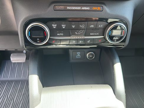 Used 2021 Ford Escape SEL AWD/4WD image 23