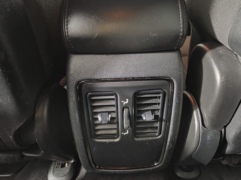 Used 2020 Dodge Durango GT w/ Blacktop Package RWD image 28