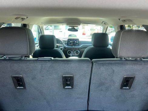 Used 2025 Chevrolet Blazer LT FWD image 50