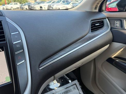 Used 2019 Lincoln MKC Reserve w/ MKC Climate Package FWD image 24
