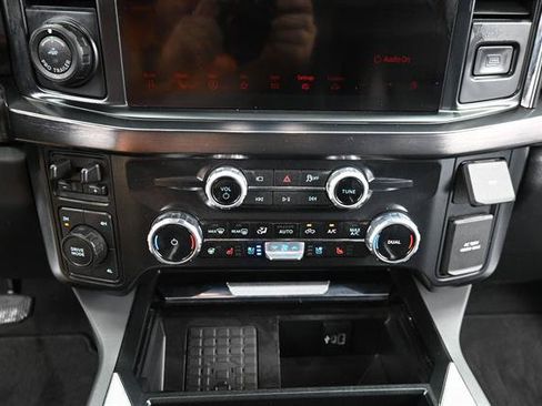 Used 2025 Ford F350 Lariat w/ Lariat Ultimate Package AWD/4WD image 13