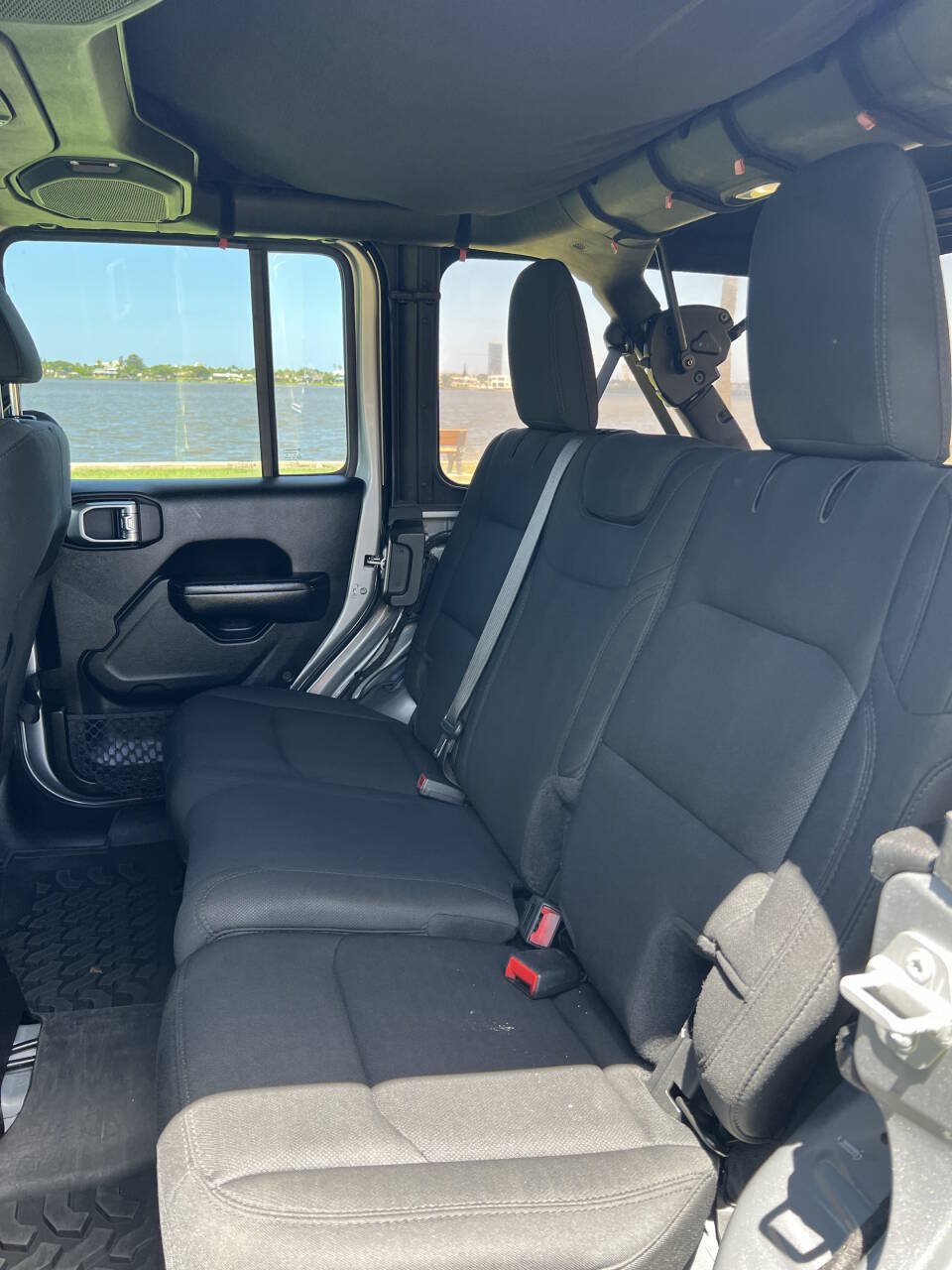Used 2018 Jeep Wrangler Unlimited Sport S AWD/4WD image 15