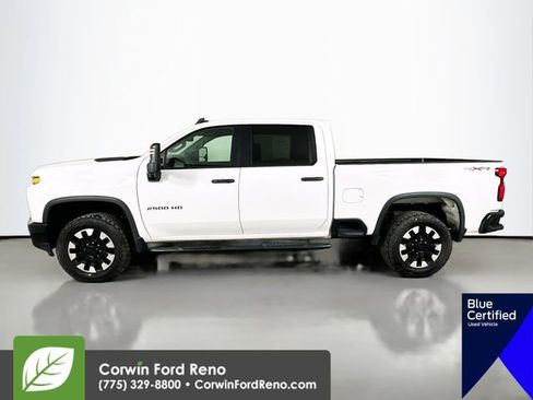 Used 2020 Chevrolet Silverado 2500 Custom w/ Custom Value Package image 5