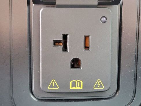 Certified 2023 Ford F150 Lightning Pro image 8