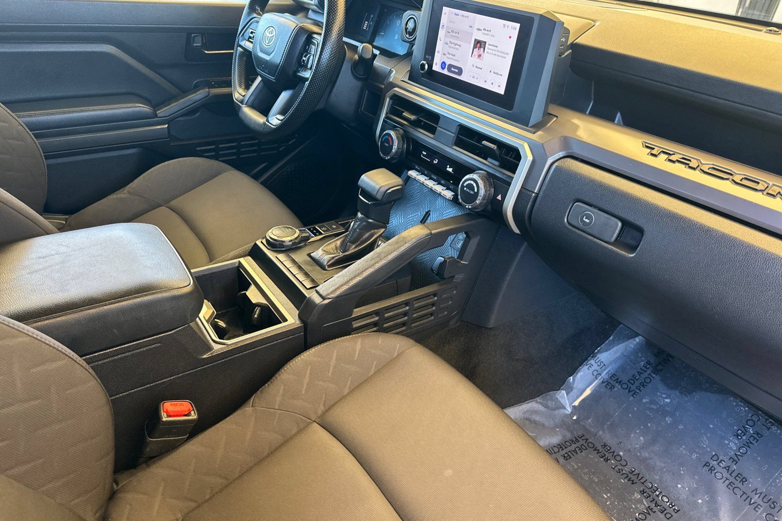 Used 2024 Toyota Tacoma SR5 AWD/4WD image 18