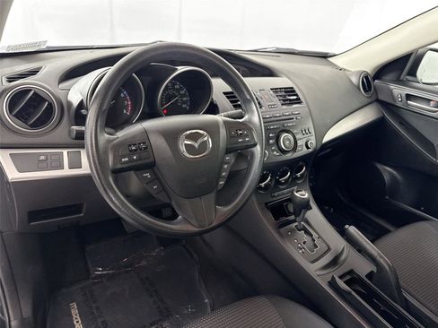 Used 2013 MAZDA MAZDA3 i Sport FWD image 4