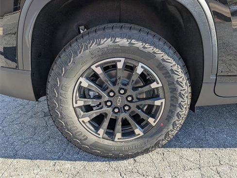 New 2026 Chevrolet Traverse Z71 w/ Driver Confidence Package image 5