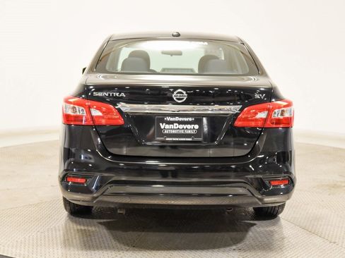 Used 2017 Nissan Sentra SV image 10