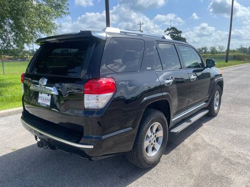 Used 2011 Toyota 4Runner SR5 RWD image 8