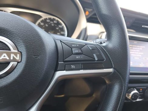 Used 2022 Nissan Kicks S FWD image 21