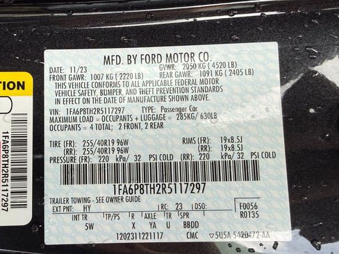 Used 2024 Ford Mustang Premium image 31