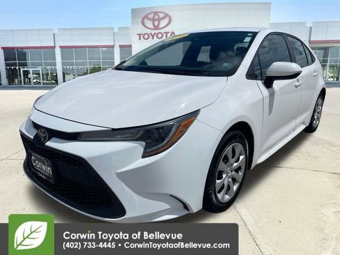 Used 2020 Toyota Corolla LE FWD image 7