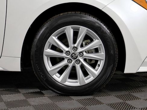 Used 2023 Toyota Corolla XLE image 60