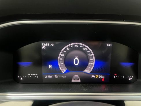 New 2025 Volkswagen Taos SE image 21