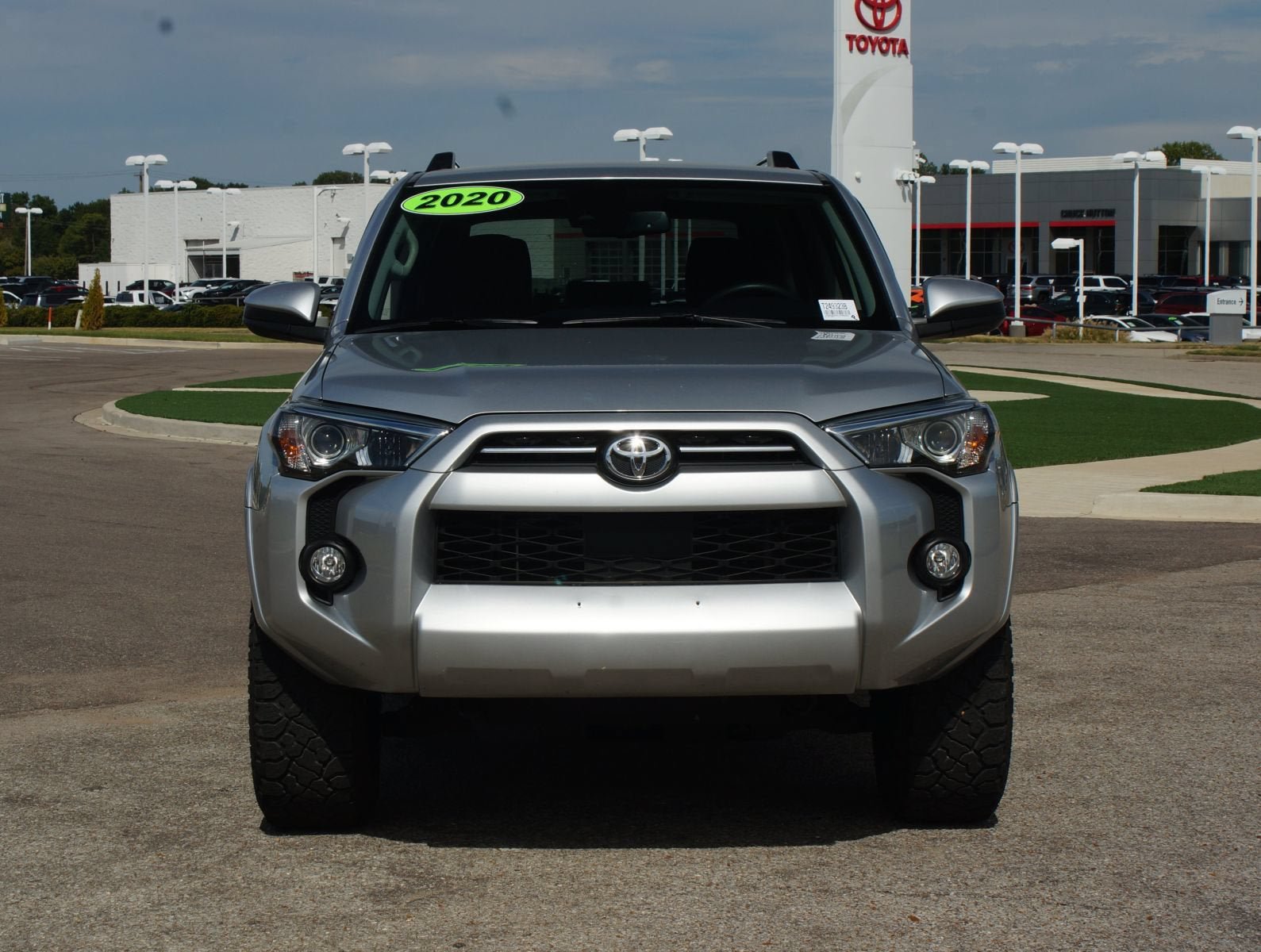 Used 2020 Toyota 4Runner SR5 AWD/4WD image 23