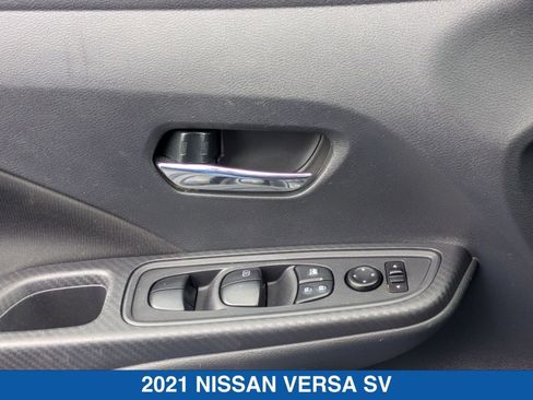 Used 2021 Nissan Versa SV FWD image 13