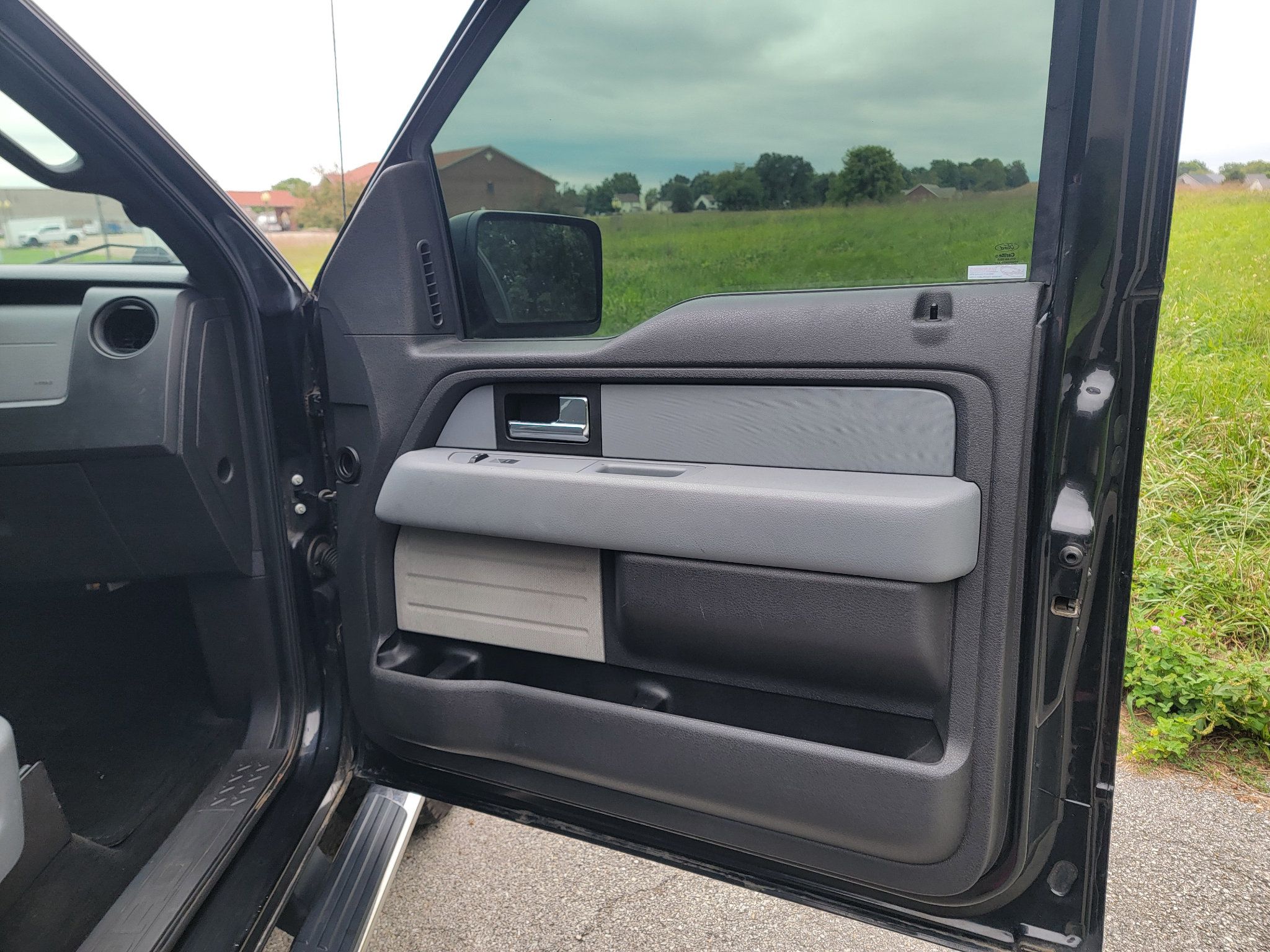 Used 2013 Ford F150 STX w/ Mid Equipment Group AWD/4WD image 20