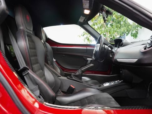 Used 2016 Alfa Romeo 4C Coupe w/ Convenience Group - Coupe RWD image 51