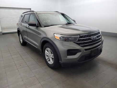 Used 2020 Ford Explorer XLT w/ Comfort Package image 13