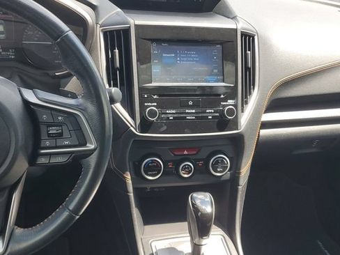 Used 2020 Subaru Crosstrek 2.0i Premium w/ Moonroof Package 2 AWD/4WD image 13