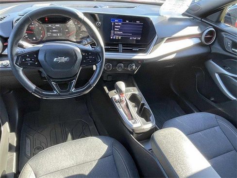 Certified 2024 Chevrolet Trax RS w/ Driver Confidence Package image 2