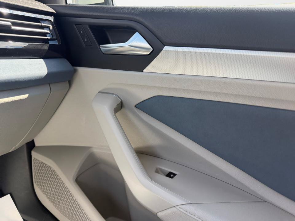 Certified 2026 Volkswagen Jetta SE FWD image 31