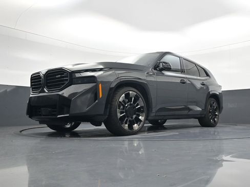 Used 2023 BMW XM AWD/4WD image 22