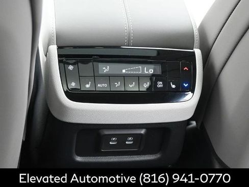 Certified 2026 INFINITI QX60 Luxe w/ Cargo Package AWD/4WD image 15