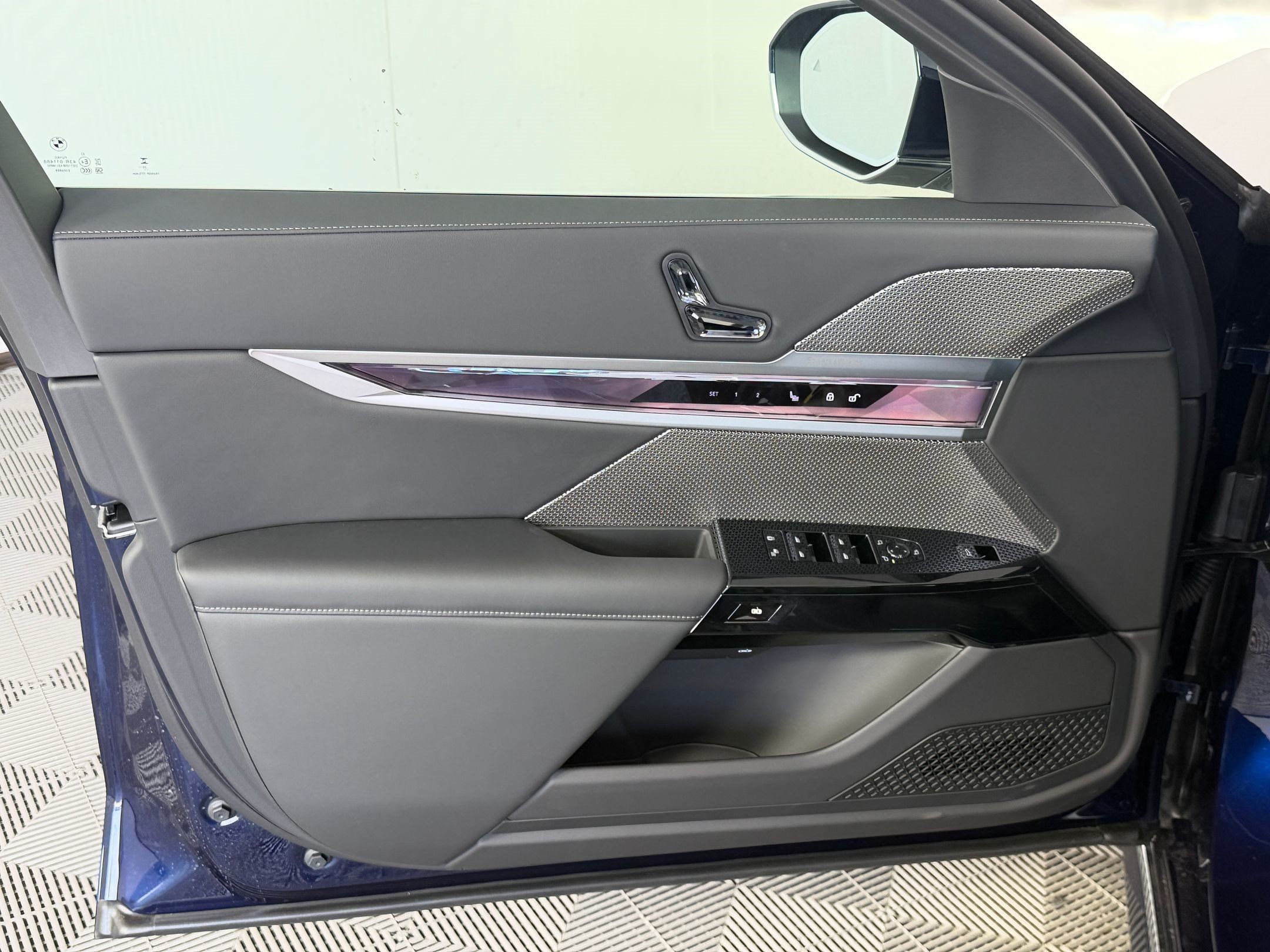 Used 2026 BMW i7 eDrive50 RWD image 22