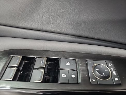 Used 2023 Lexus ES 250 w/ Protection Package (P2) AWD/4WD image 30