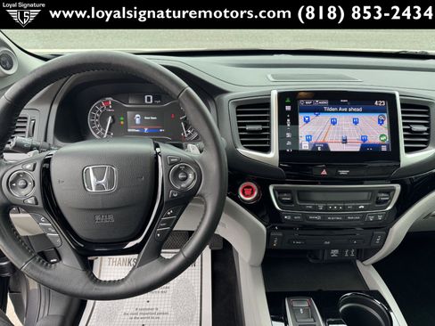 Used 2016 Honda Pilot Touring image 25