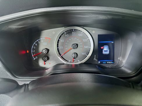 Used 2022 Toyota Corolla Cross LE FWD image 19