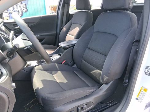 Used 2025 Chevrolet Malibu LT FWD image 10