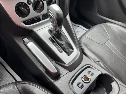 Used 2013 Ford Focus SE image 19