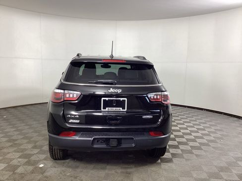 Used 2018 Jeep Compass Latitude w/ Popular Equipment Group image 3