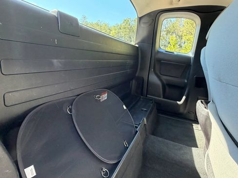 Used 2016 Toyota Tacoma SR RWD image 16