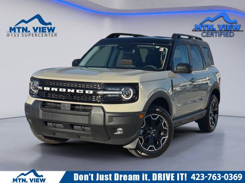 Used 2025 Ford Bronco Sport Outer Banks image 1