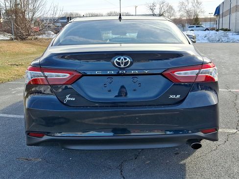 Used 2019 Toyota Camry XLE w/ Navigation Package image 5