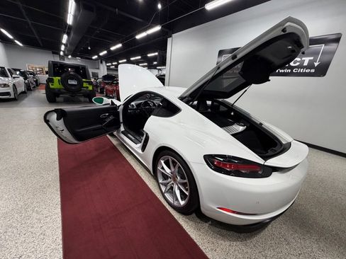 Used 2019 Porsche 718 Cayman S RWD image 49