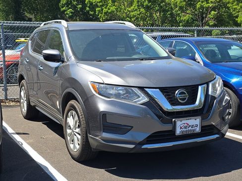 Used 2018 Nissan Rogue S w/ S Value Package AWD/4WD image 2