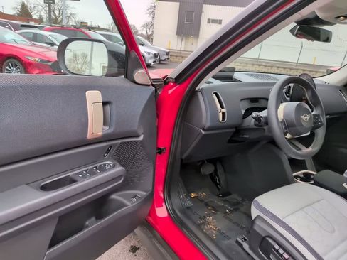 Used 2025 MINI Cooper Countryman S w/ Comfort Package Max image 11