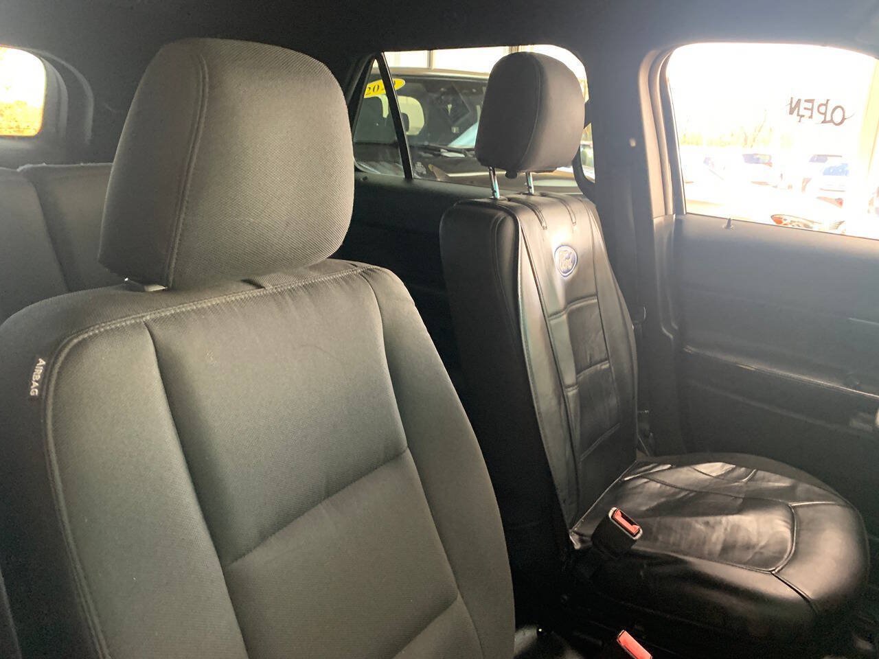 Used 2016 Ford Explorer 4WD Police Interceptor w/ 2-tone Vinyl Package #3 image 9