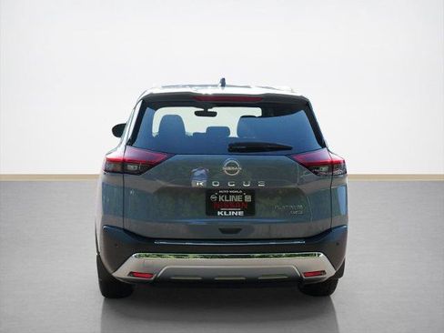 Certified 2023 Nissan Rogue Platinum w/ Platinum Premium Package AWD/4WD image 4