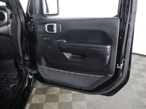 Used 2021 Jeep Wrangler Unlimited Sport image 17