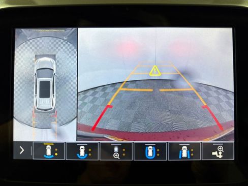 Used 2019 Chevrolet Equinox Premier image 15