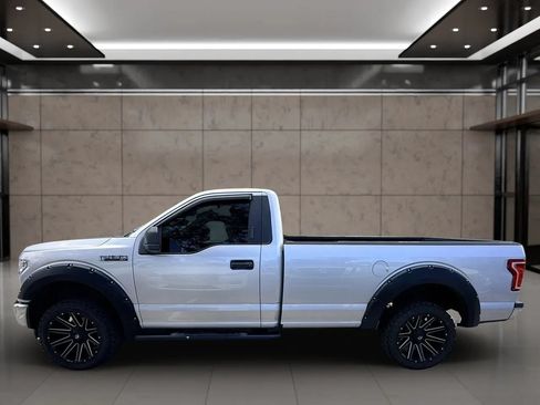 Used 2017 Ford F150 XLT RWD image 6