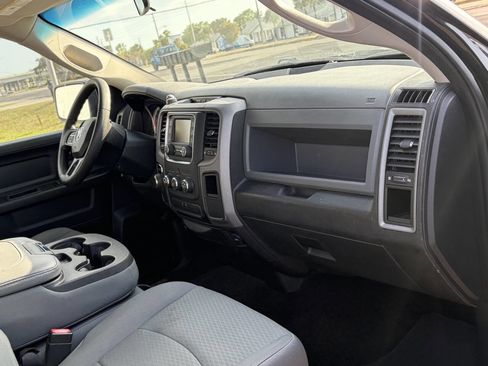 Used 2017 RAM 1500 Express w/ Express Value Package RWD image 15